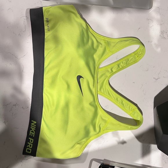 Nike Pro Sports Bra - Picture 2 of 7